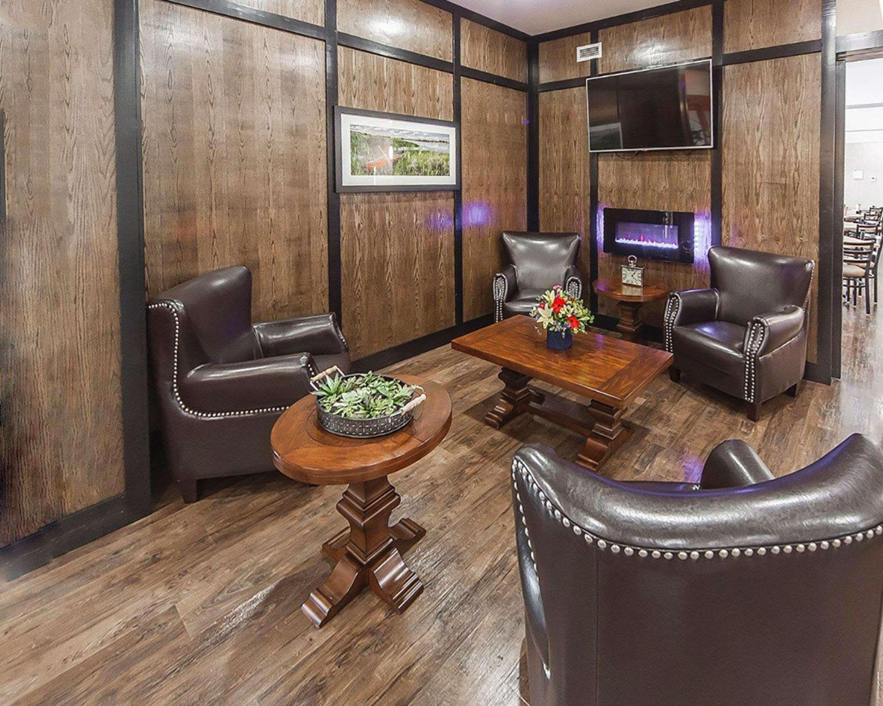 Comfort Inn & Suites Bonnyville Εξωτερικό φωτογραφία