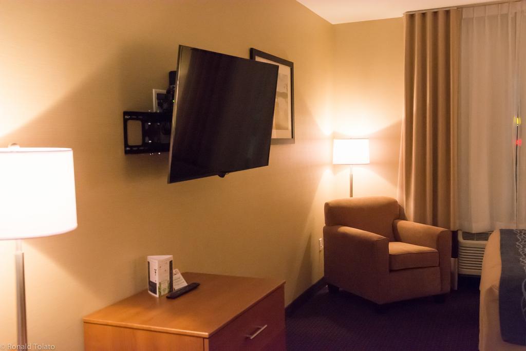 Comfort Inn & Suites Bonnyville Εξωτερικό φωτογραφία