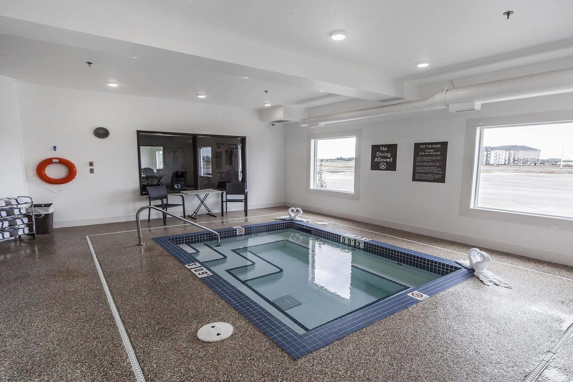Comfort Inn & Suites Bonnyville Εξωτερικό φωτογραφία